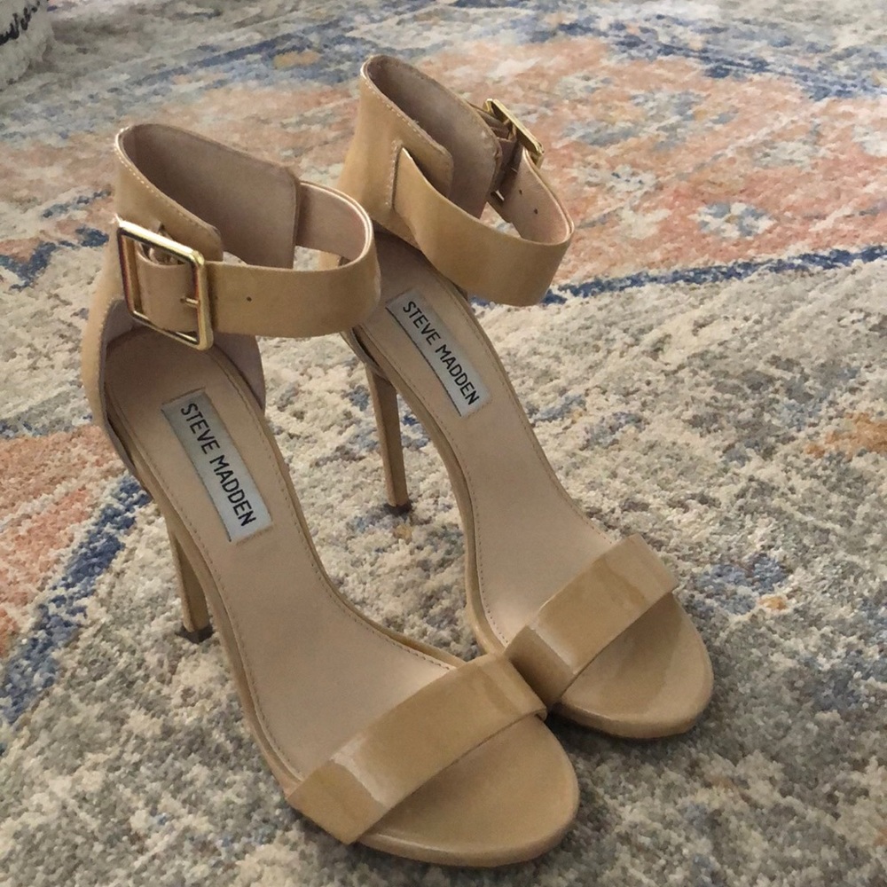 Steve Madden Marlenee Fawn Patent heel